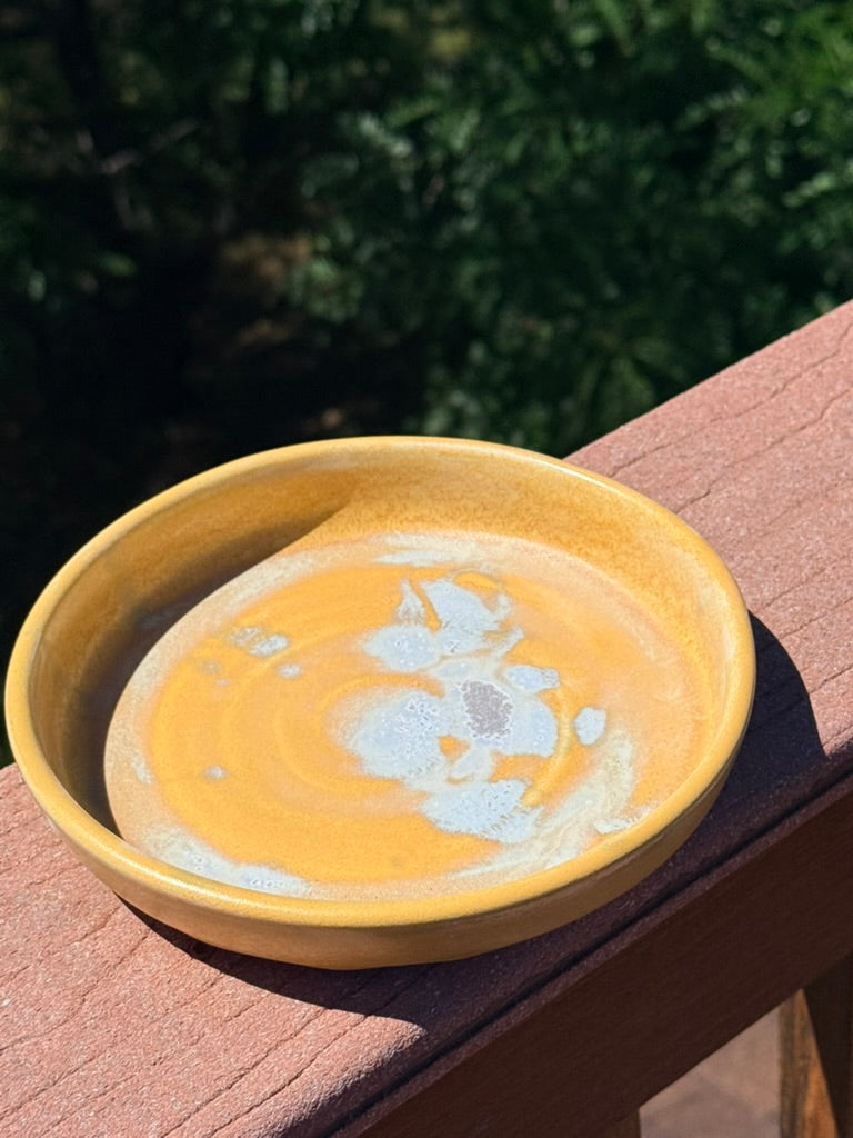 Round Ceramic Plate — Citron Yellow with Blue Oyster Glaze